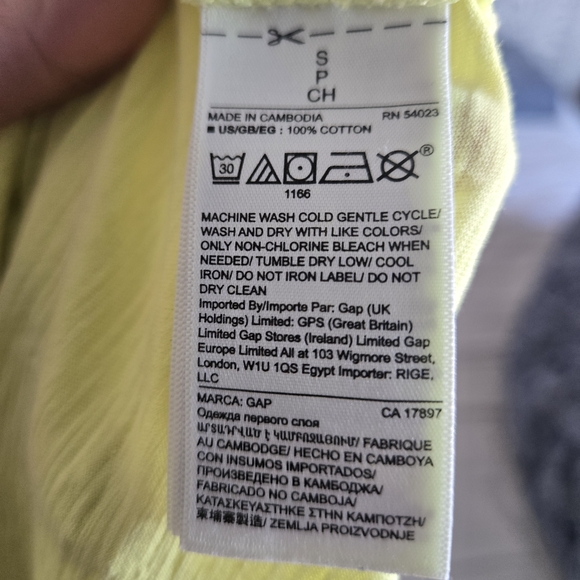 GAP 100% Cotton Soft Subtle Yellow Tee - Picture 3 of 3